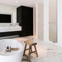 Marmeren badkamer