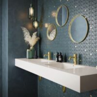 7 creatieve manieren om uw badkamermuren te versieren